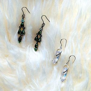 Earrings (2 pairs as a set)